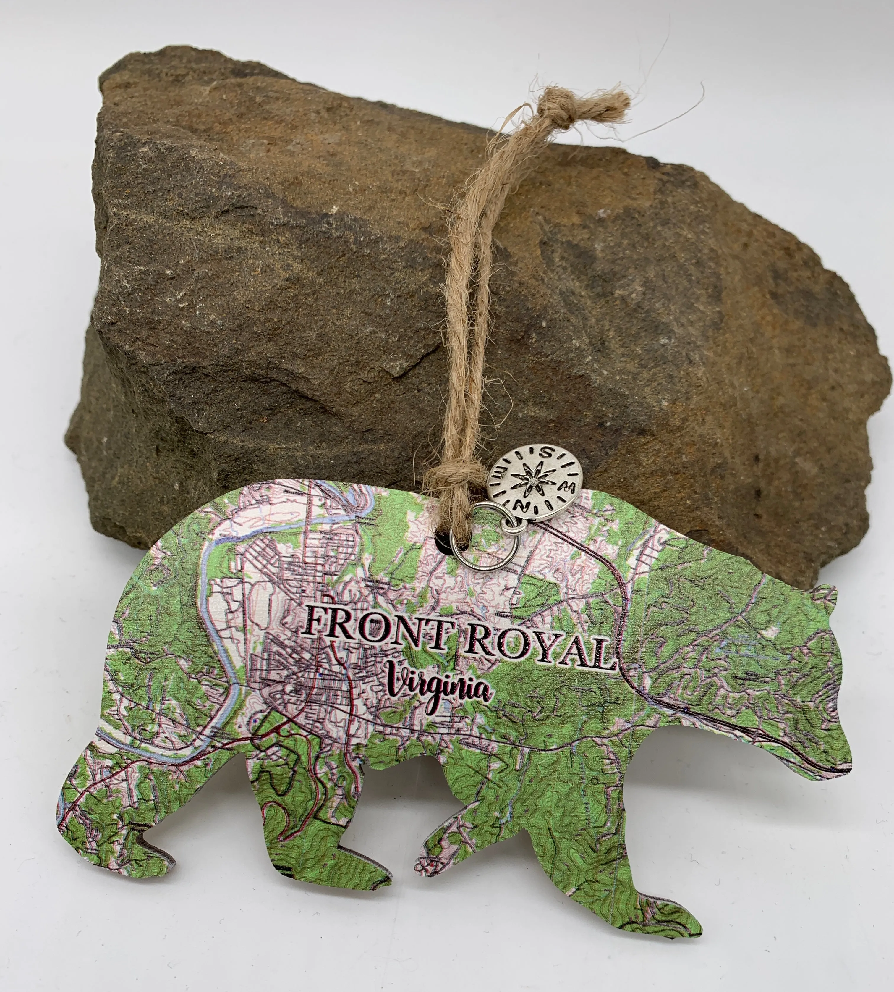 Front Royal, Virginia Bear Map Wooden Ornament