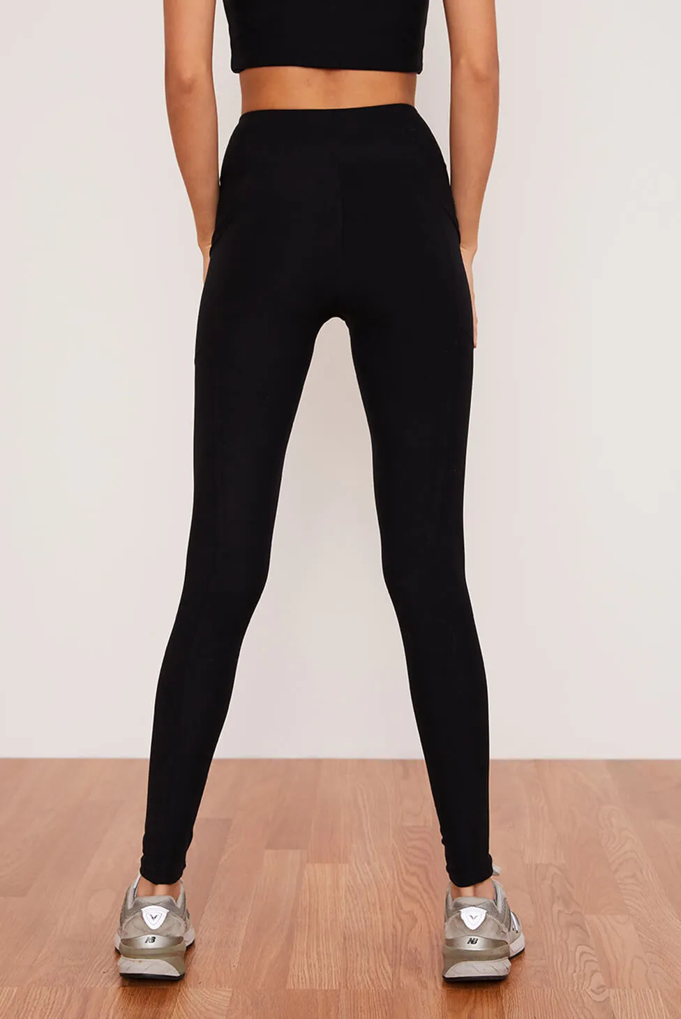 Onyx Crossover Pocket Legging