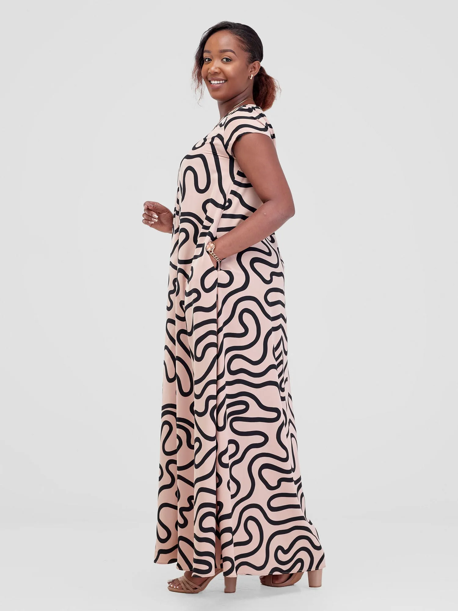 Vivo Sakari Cap Sleeve Maxi Dress - Taupe / Black Kari Print